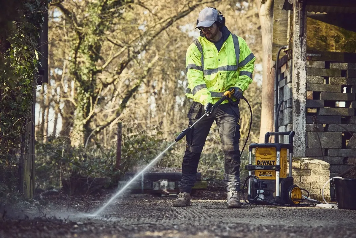 DeWalt aku visokotlačni perač DCMPW1600N 2 × 18 V — do 110 bar, bez baterije